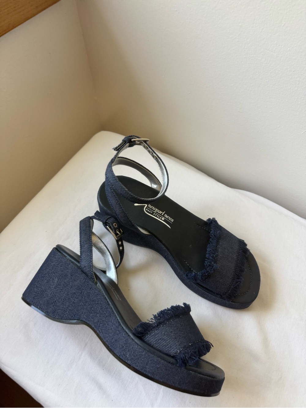 Y2K Newport News Denim Wedge Sandals Frayed Platform Ankle Strap Heels Size 7.5